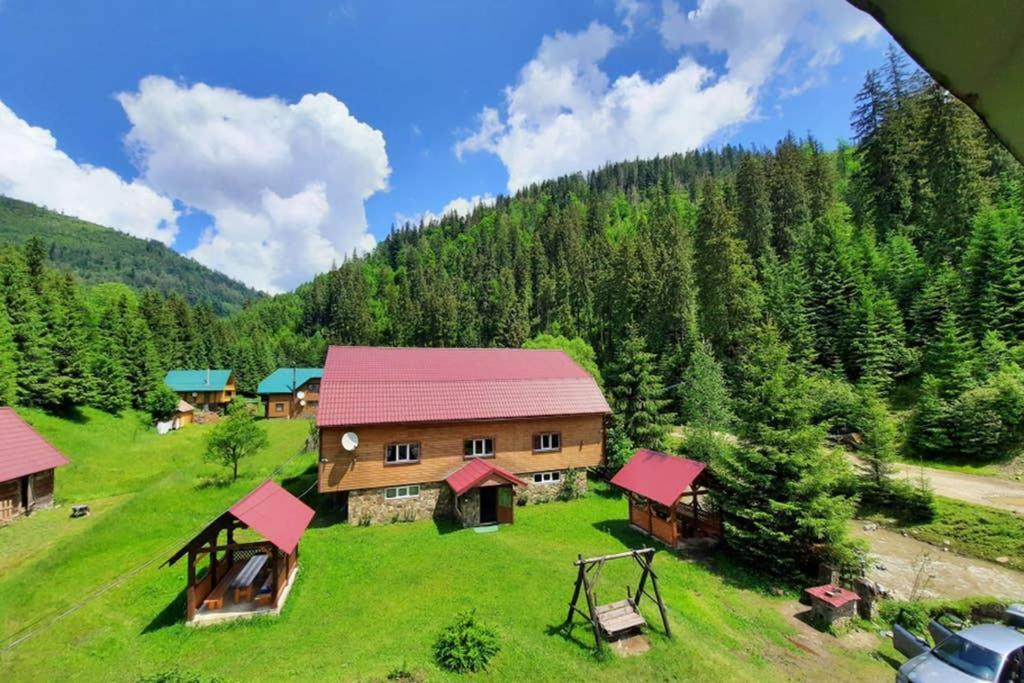 Номер 6 Садиба У Ані Synevyrsʼka Polyana Eksteriør bilde